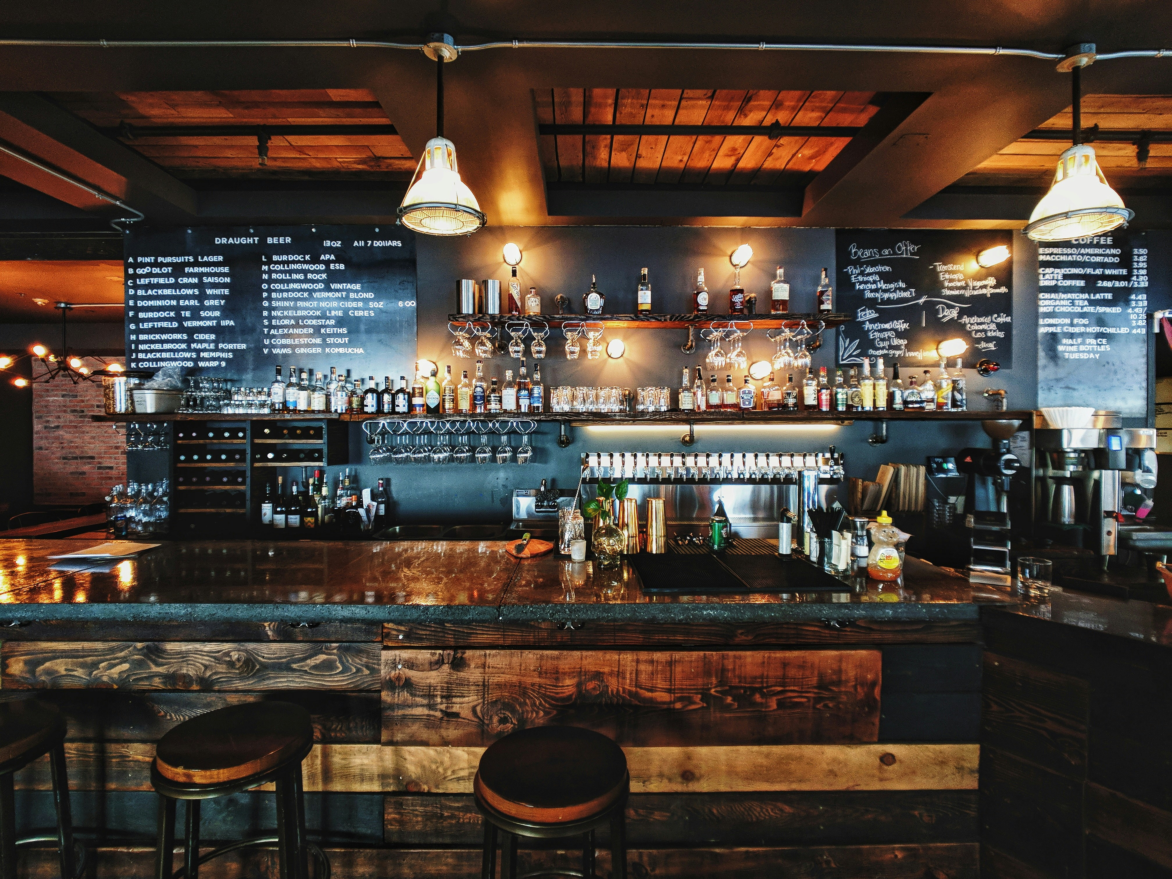 Atmosfera MORA Restaurant
